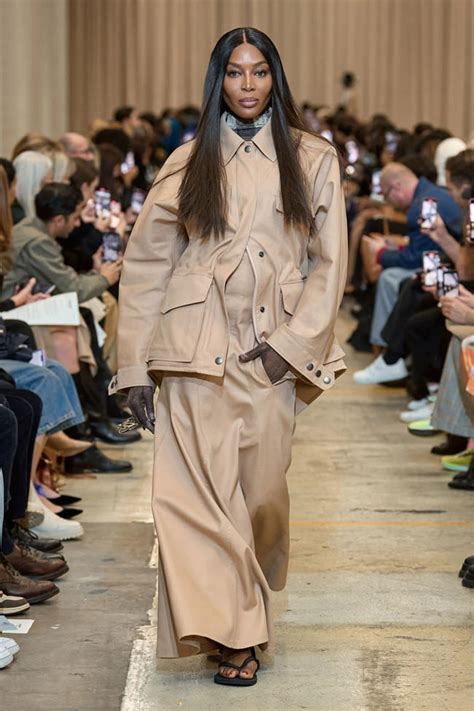 burberry vogue runway ss19|london fashion week 2023 Burberry.